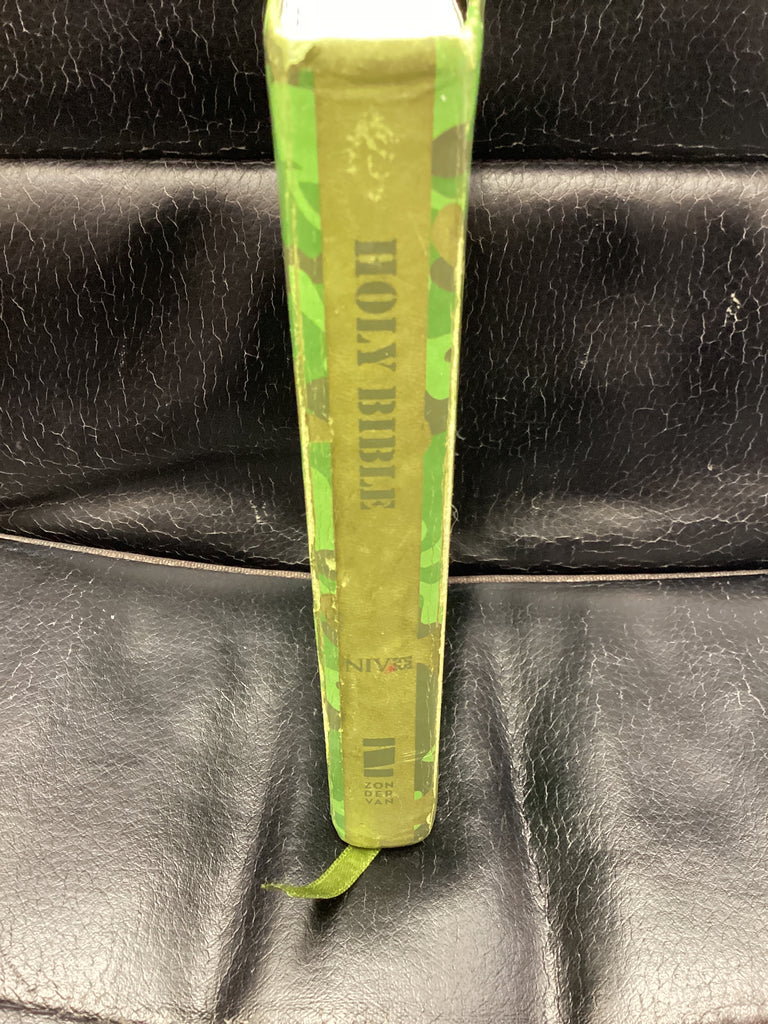 Holy Bible: New International Version (Used Copy)
