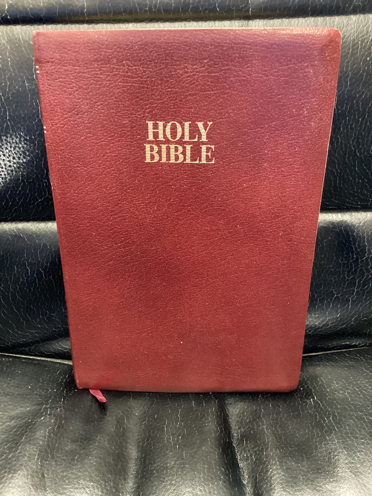 Holy Bible; King James Version: Giant Print (Used Copy)