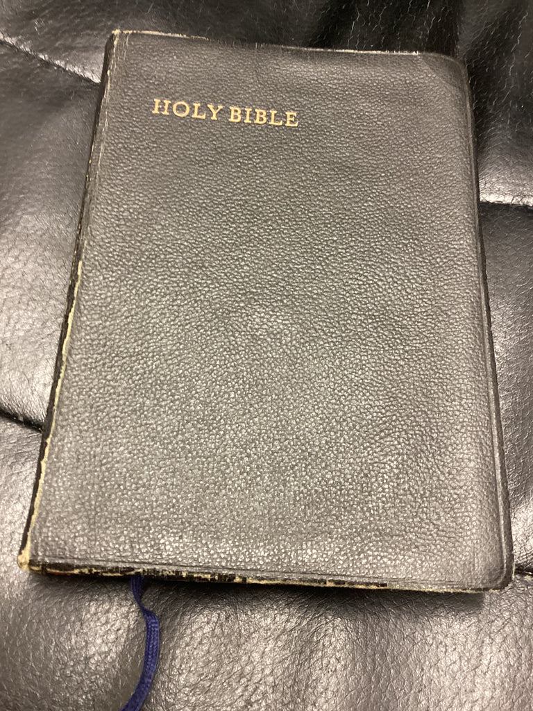The Holy Bible: Authorized King James Version (Used Copy)