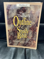 The Teacher's Outline & Study Bible; Matthew Volume 1 (Used Copy)